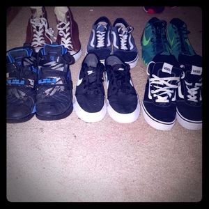 DONT HIT BUY Whole bunch of shoes different prices